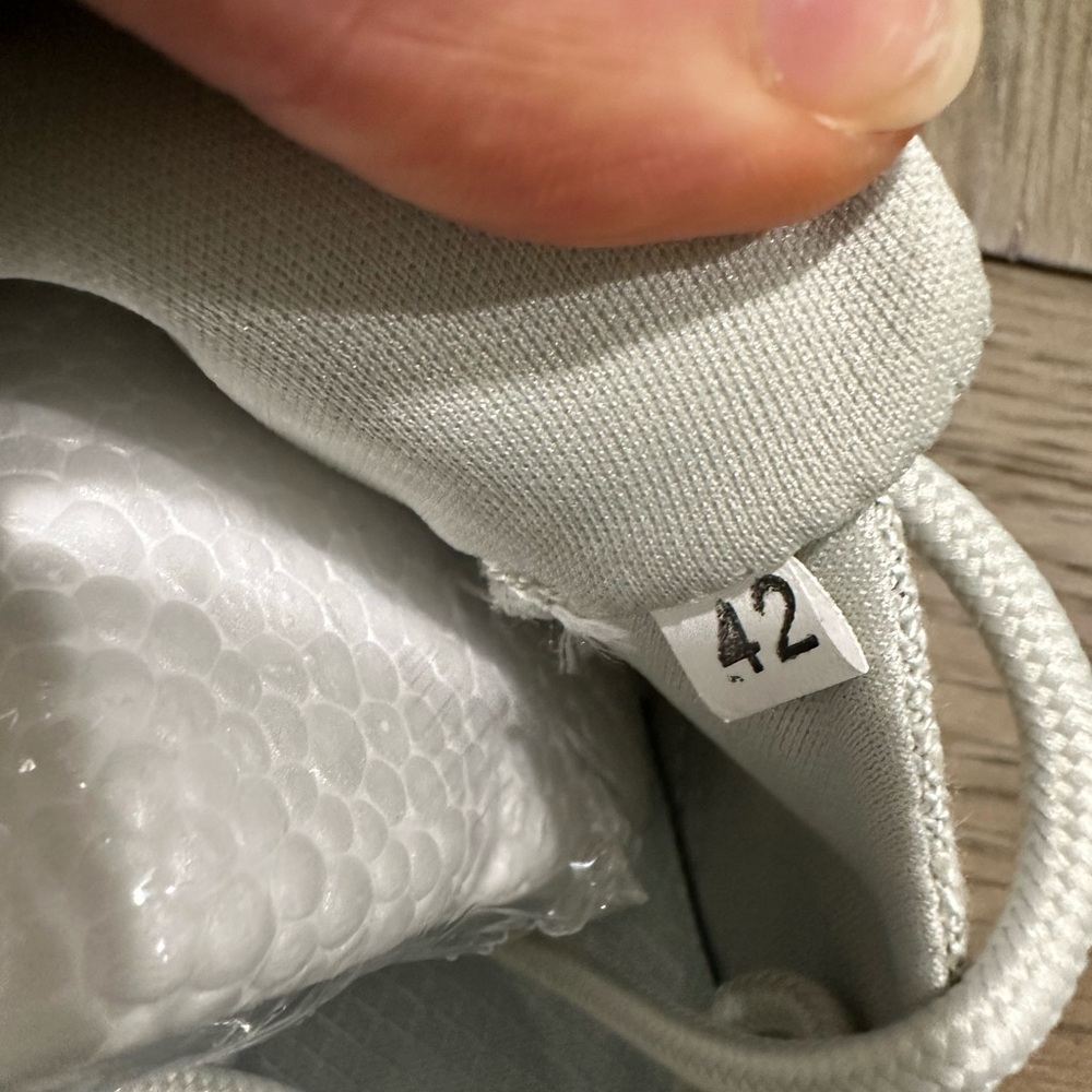 Brand New Fashion Men’s Lightweight Comfort Shoes - Never Worn Size 42 / U.S. 9 - Picture 7 of 11